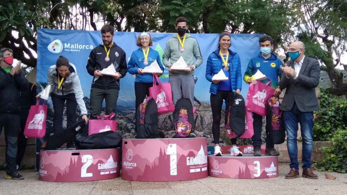 Los primeros clasificados en el Campeonato de Baleares, tras la entrega de trofeos. | D.M.