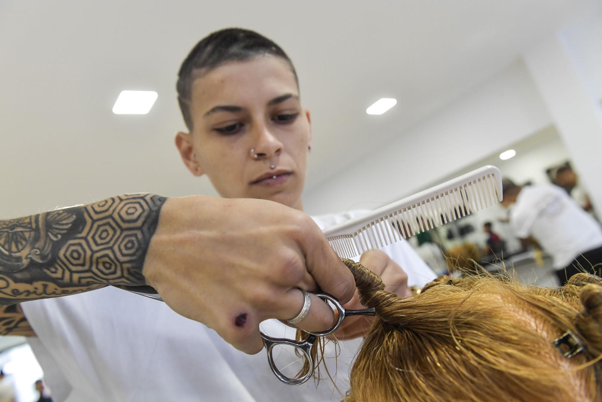 Academia de barbería y peluquería Arnao, en Telde