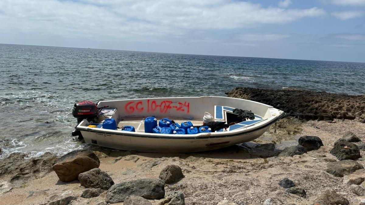 Una patera en la zona de s'Estufador, enuna imagen de archivo