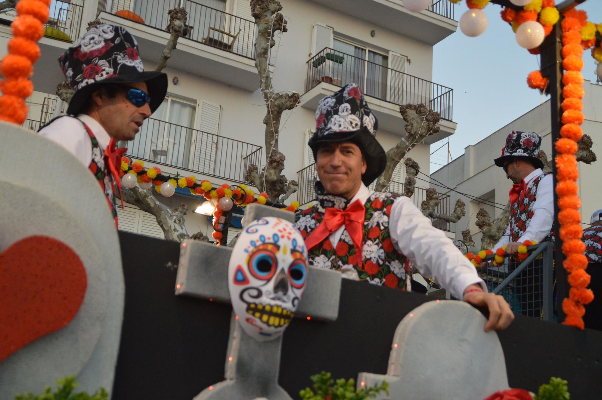 El carnaval de Roses ho peta