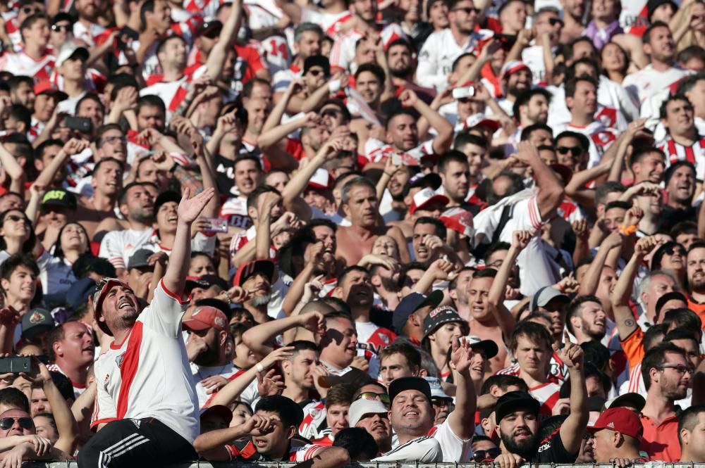 El River-Boca, aplazado por culpa de la violencia