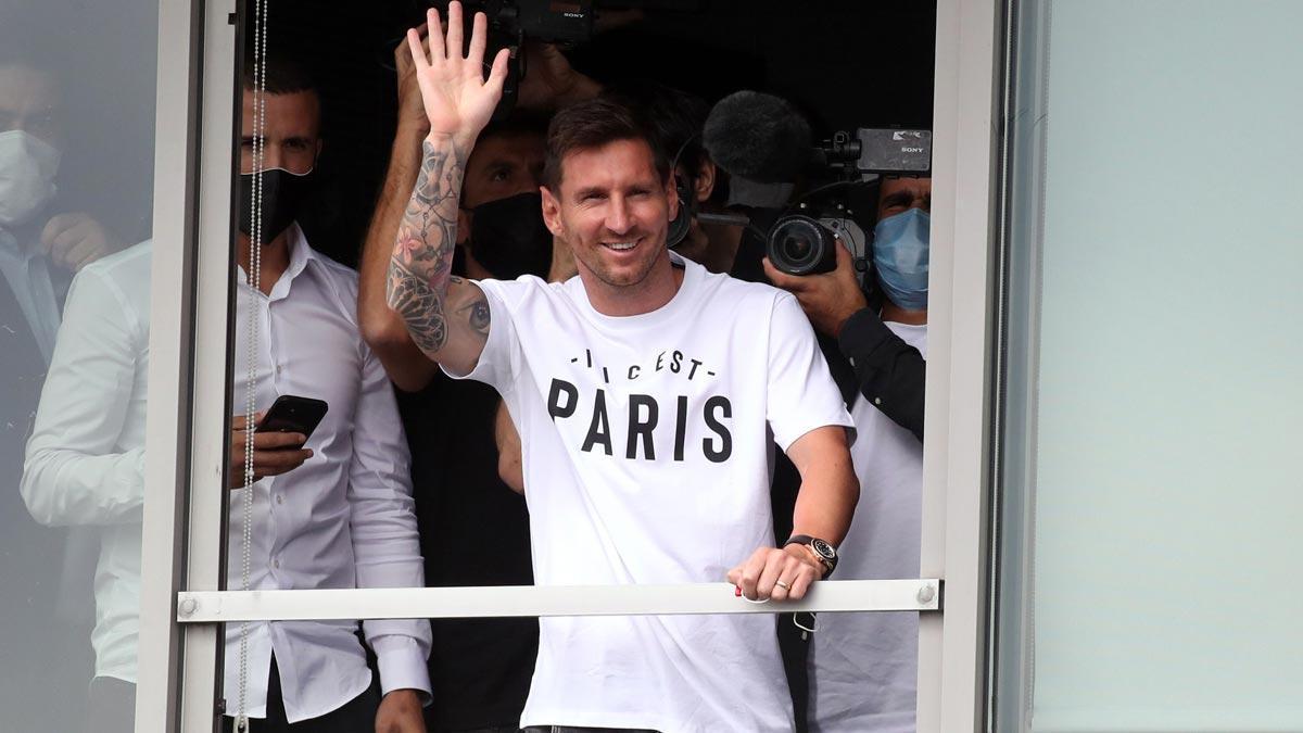Messi, a su llegada a París tras fichar por el PSG