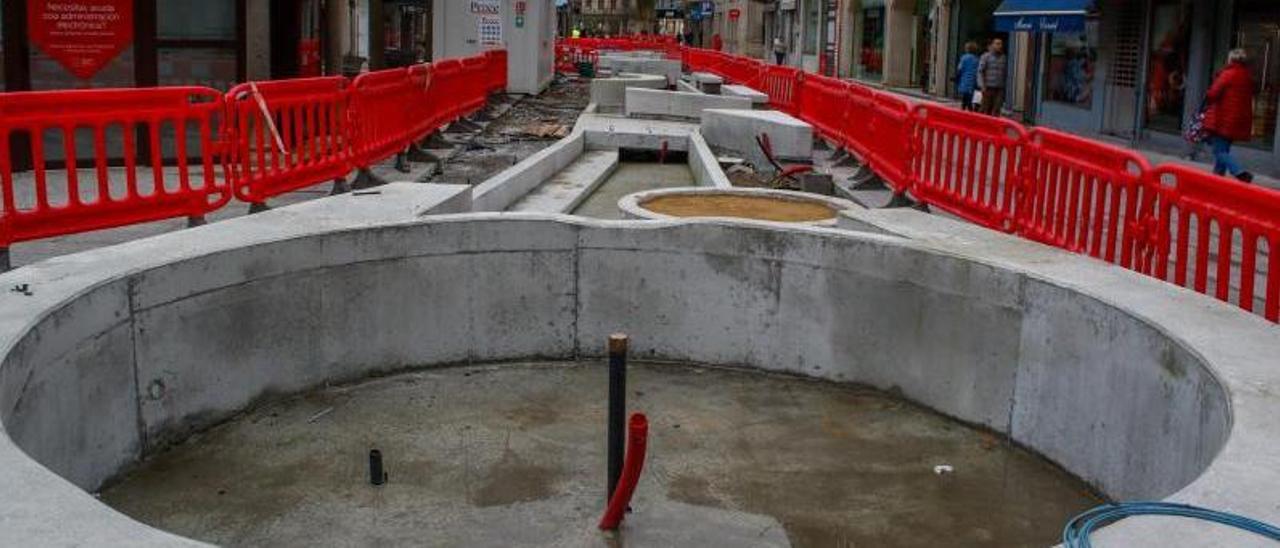 Las fuentes han sido los elementos más controvertidos de la nueva imagen de la calle.