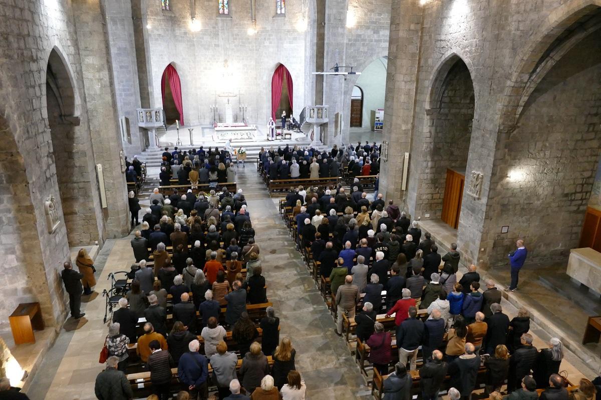 Un moment de la cerimònia celebrada a l'església de Sant Pere