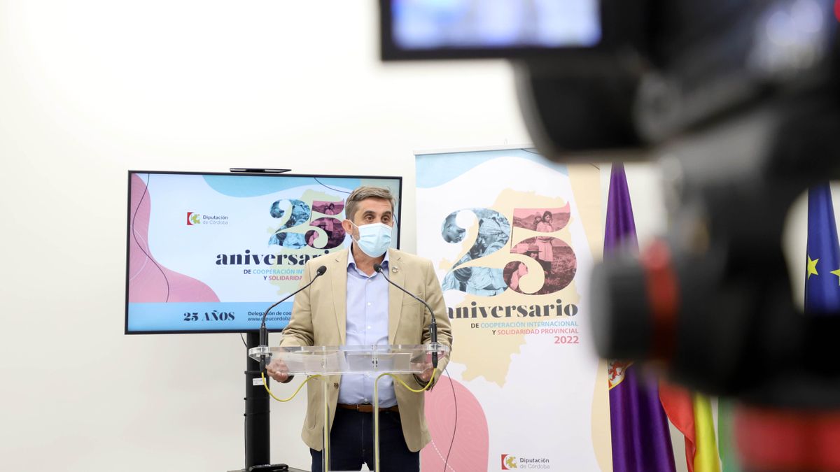 Ramón Hernández, en la rueda de prensa en la que ha presentado la programación.