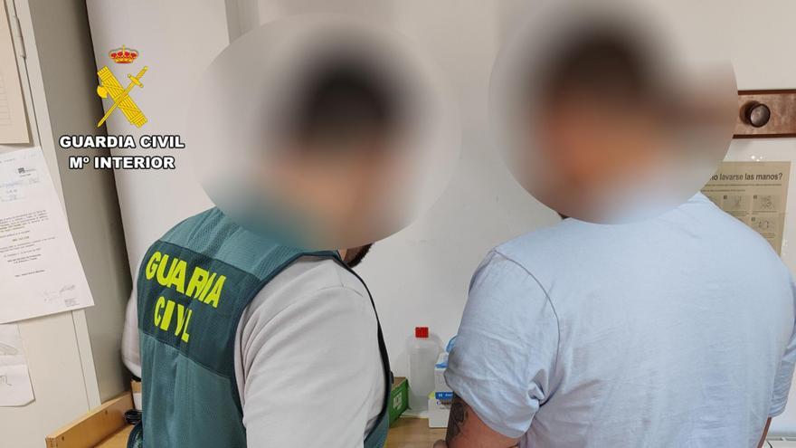 La Guardia Civil detiene a un varón en Ejea de los Caballeros.