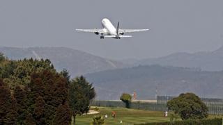 Vueling cancela todos los aviones entre Vigo y Barcelona durante más de mes y medio