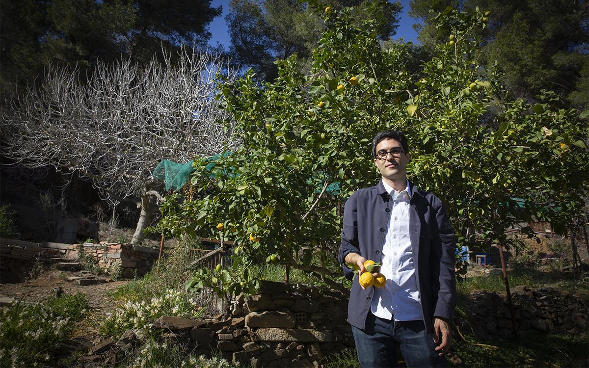 Victòria per a L’Hort d’en Tomàs, indultat abans d’un desnonament poc edificant a Barcelona