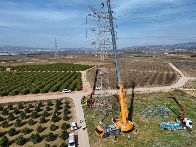 Iberdrola invierte más de 10 millones de euros en la Ribera para la renovación de instalaciones afectadas por la dana