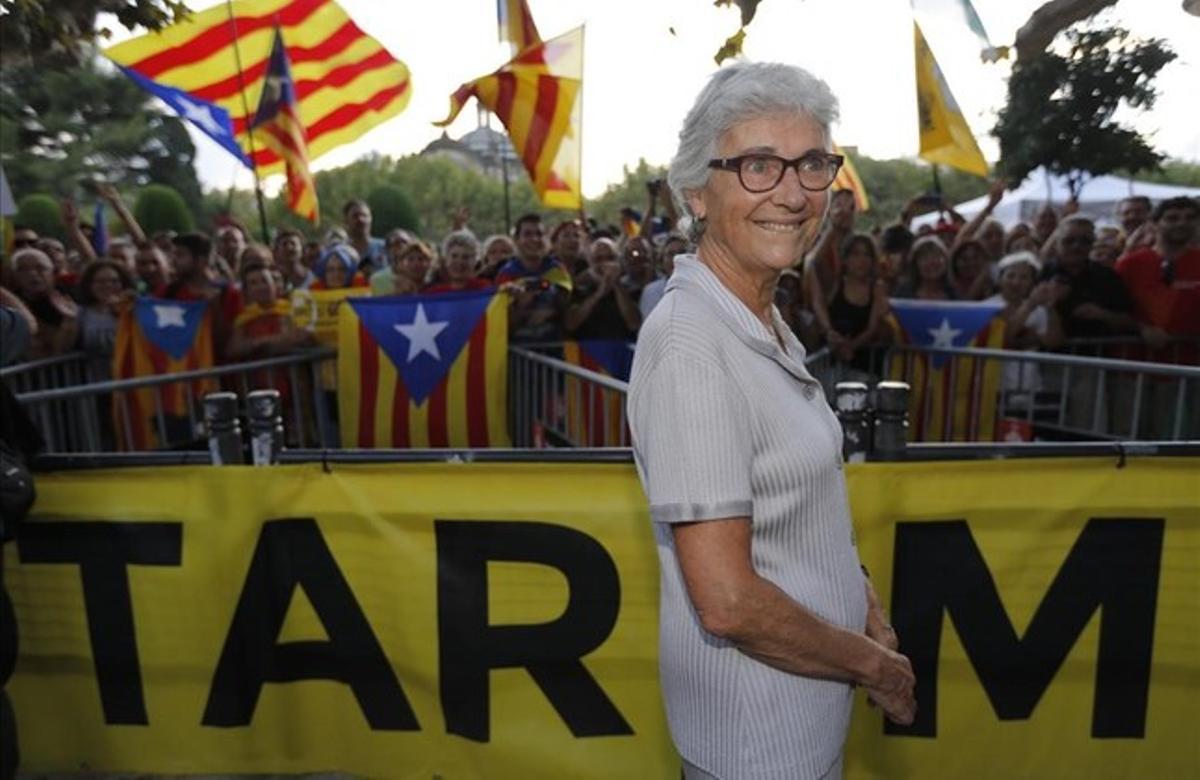 Muriel Casals tras aprobarse la Ley de Consultas en el Parlament en 2014.