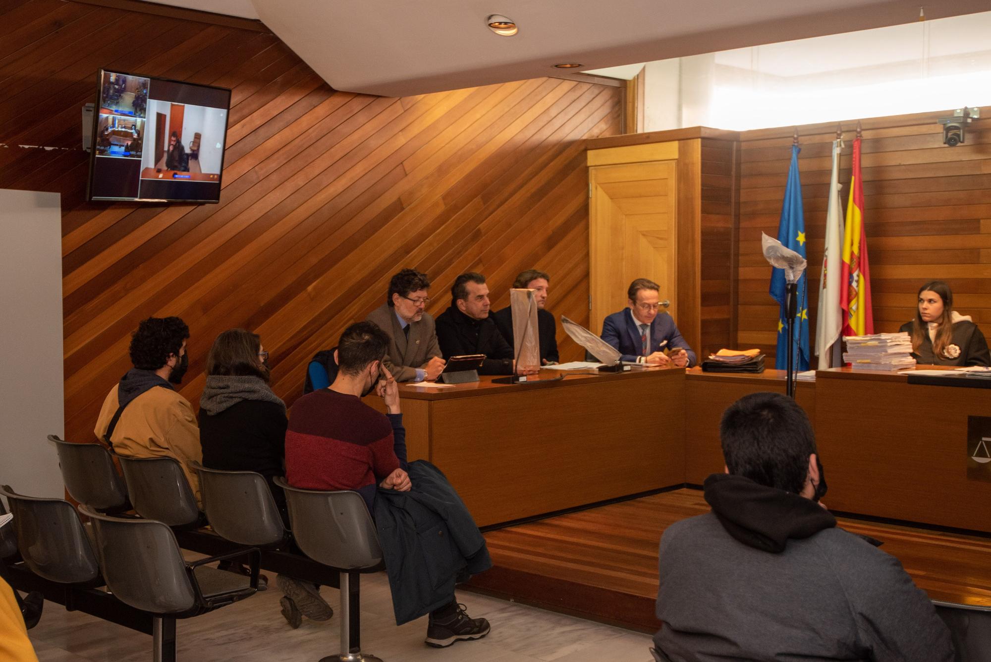 Acuerdo y suspensión de penas de prisión para los siete acusados por el desalojo de A Insumisa