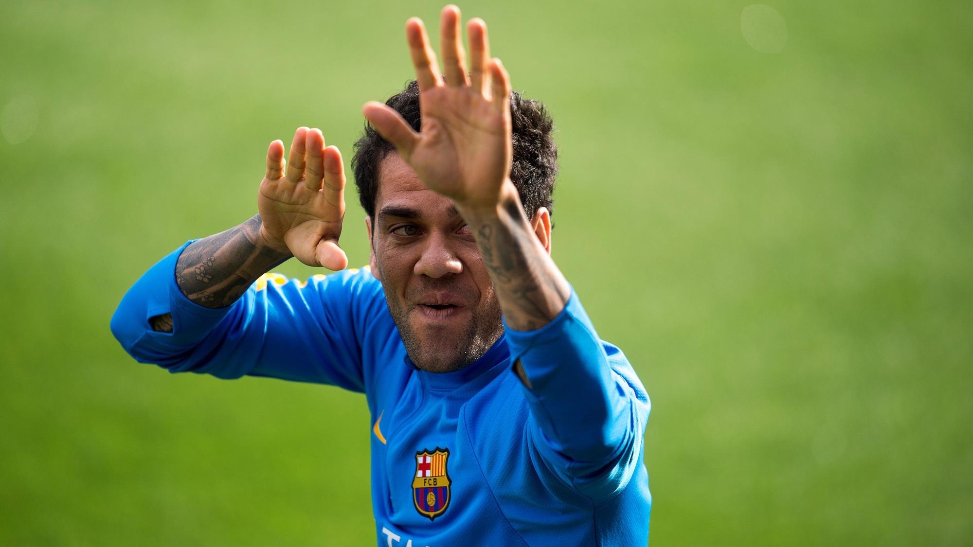 Dani Alves, en un entrenamiento del Barça en 2015.