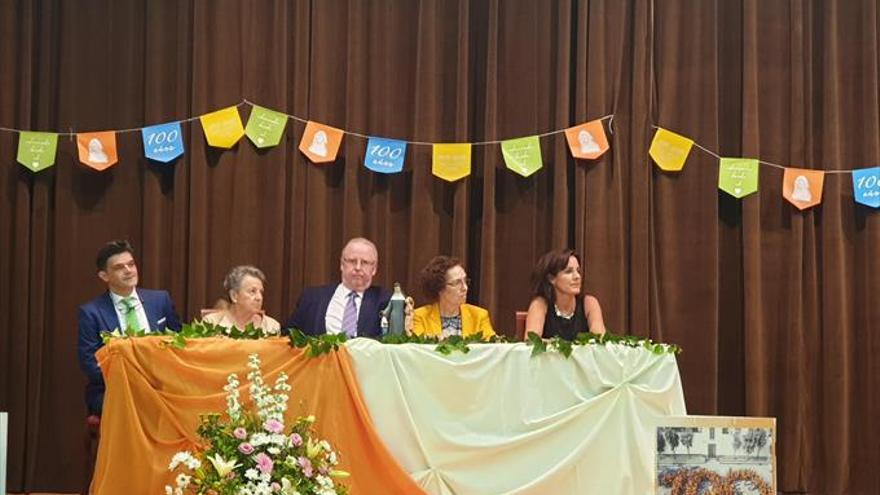 La Divina Pastora homenajea a sus docentes