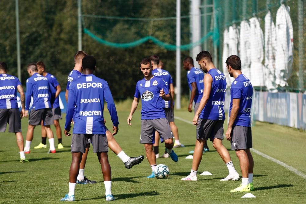 Casi dos horas de charla antes del entrenamiento