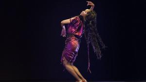 La bailaora Yinka Esi Graves, durante su espectáculo ’The disappearing act’.