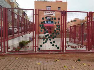 Casi en mes para arreglar un monumento feminista vandalizado en Madrid