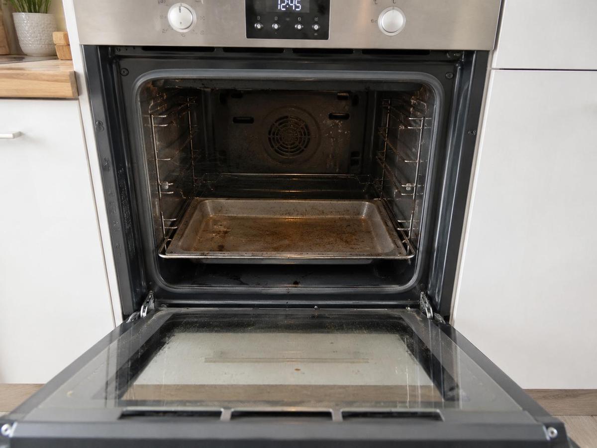 Horno sucio.
