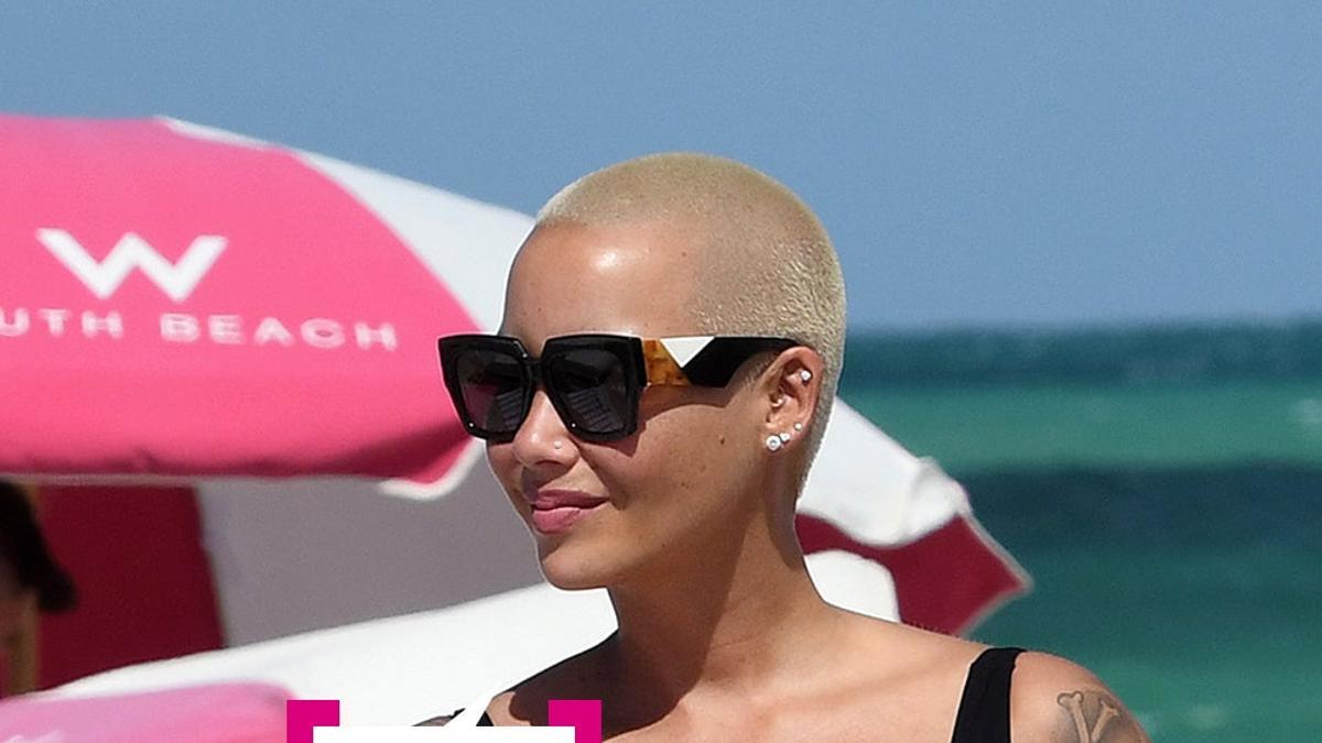 Amber Rose en un chiringuito de playa en Miami