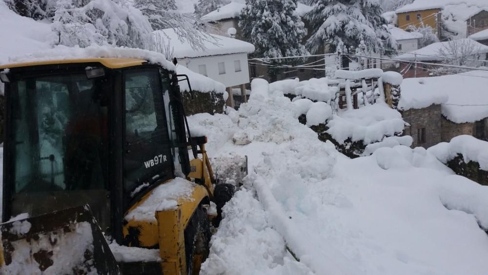 Gran nevada en Villarín, en Somiedo