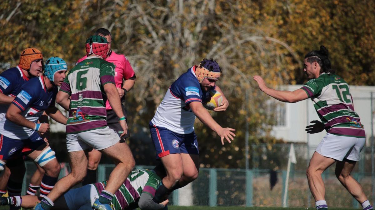 Lance en el juego durante el partido entre Liceo Francés y Club de Rugby Málaga del pasado fin de semana.