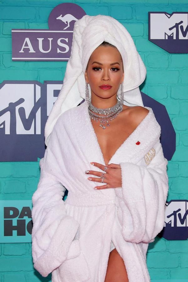 Rita Ora en los MTV EMA
