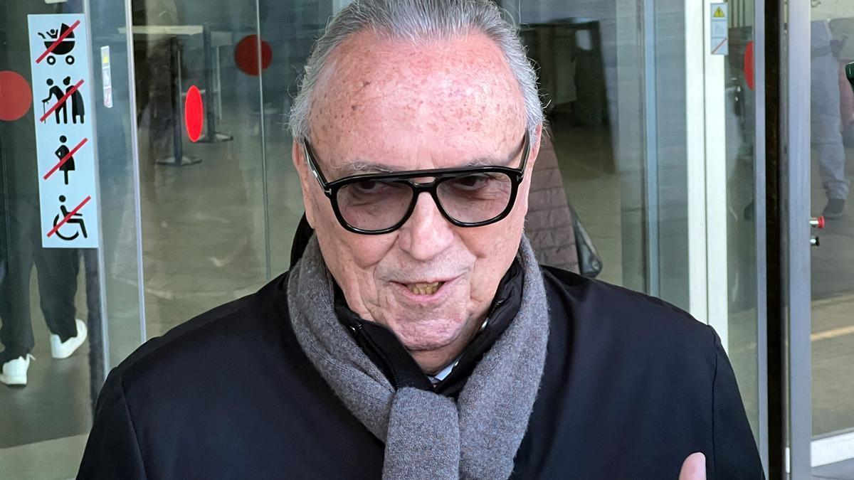 Joan Gaspart, a la salida de la Ciutat de la Justícia de Barcelona, este viernes.