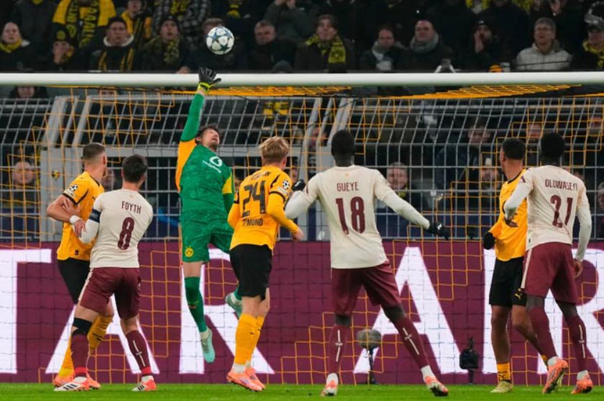 Pape Gueye tuvo la ocasión más clara de la primera parte