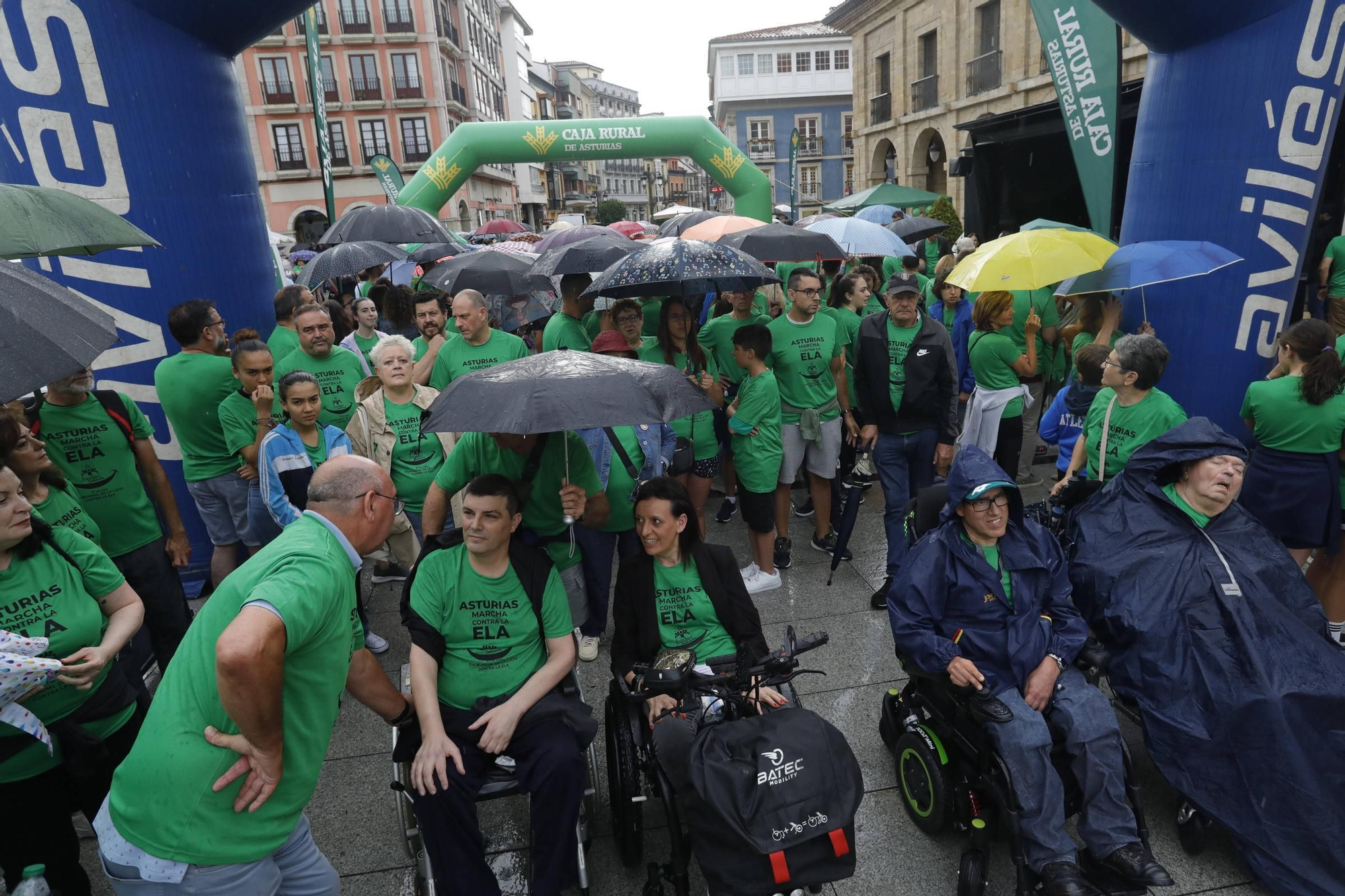 EN IMÁGENES: la Marcha contra el ELA en Avilés