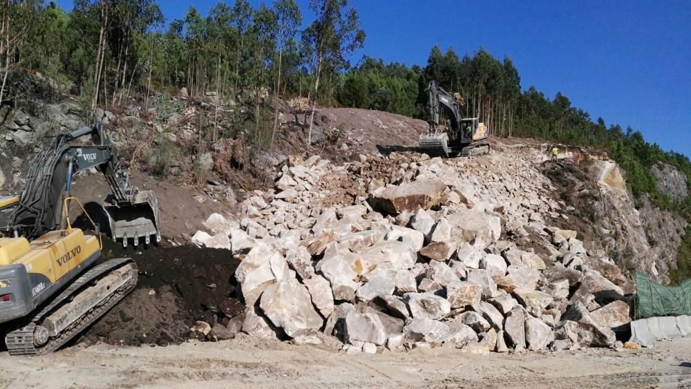 Las reparaciones en el tramo entre Domaio y Meira terminaron con casi dos horas de antelación