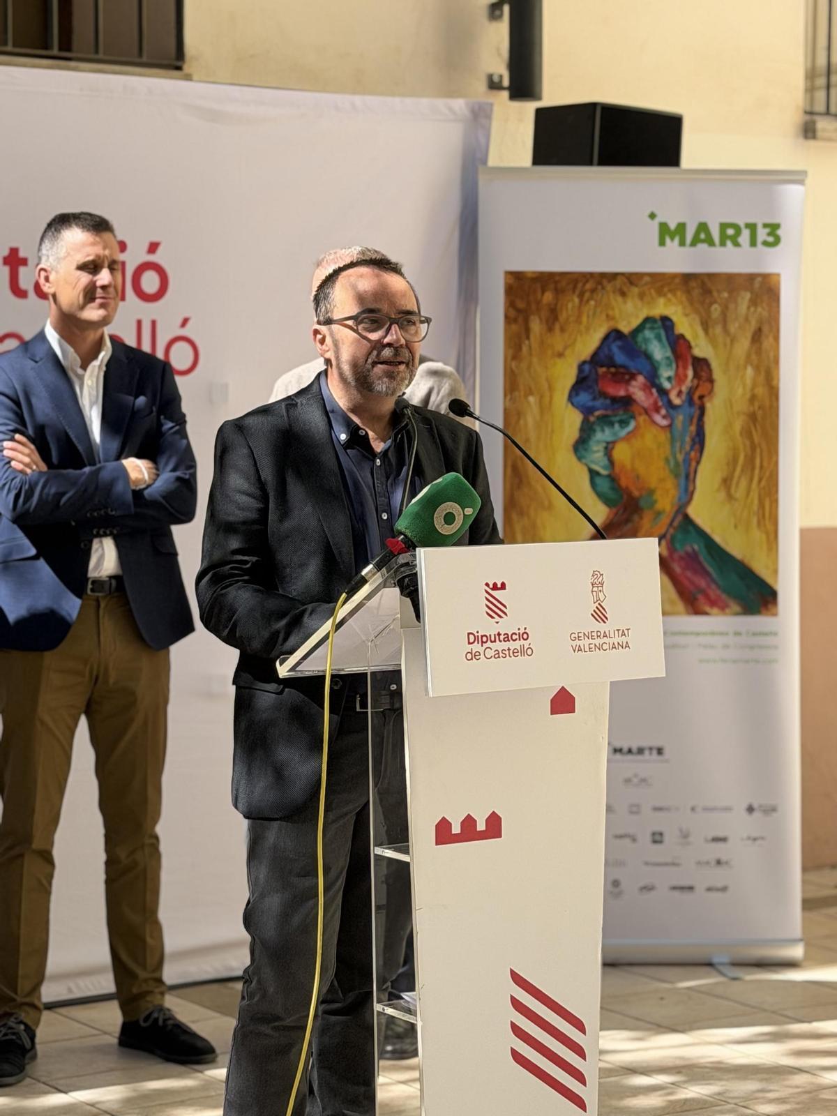 Joan Feliu, uno de los co-directores de MARTE, durante la presentación de la Feria de Arte Contemporáneo de Castellón en ECO Les Aules.