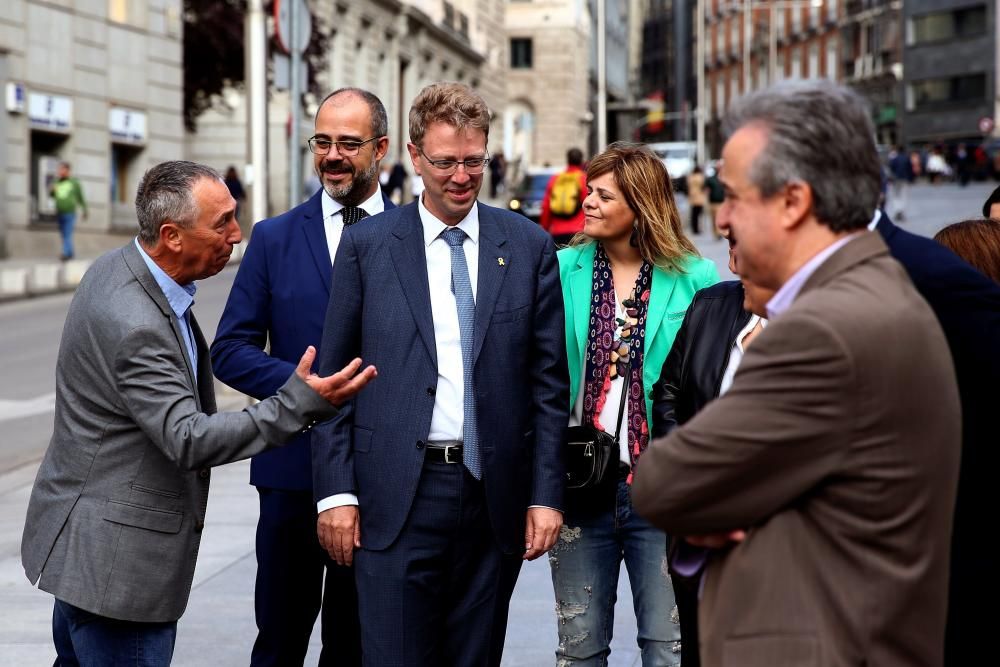 Entrada dels polítics presos al Congrés.