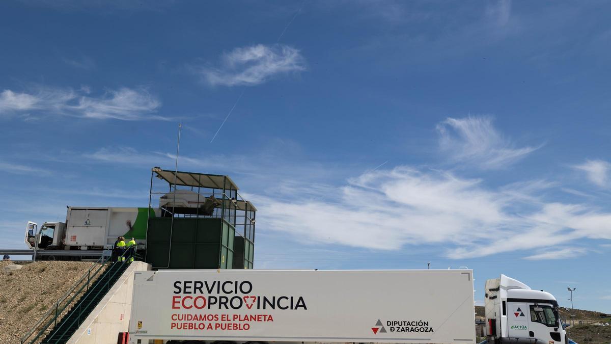 Camión de reciclaje de la DPZ.