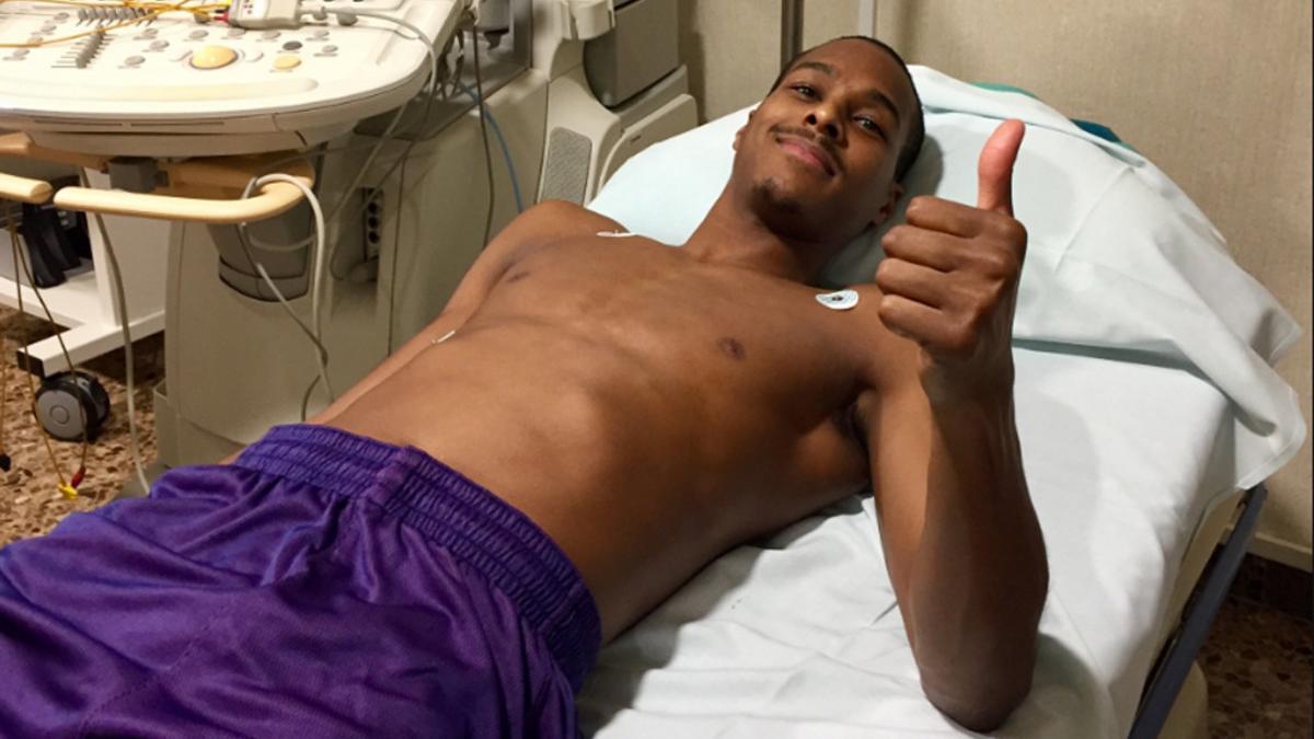 Renfroe pasó este martes la revisión médica, firmó su contrato y entrenó con sus nuevos compañeros del Barça Lassa