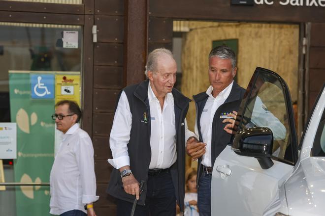 El Rey Juan Carlos en Sanxexo el 1 de octubre