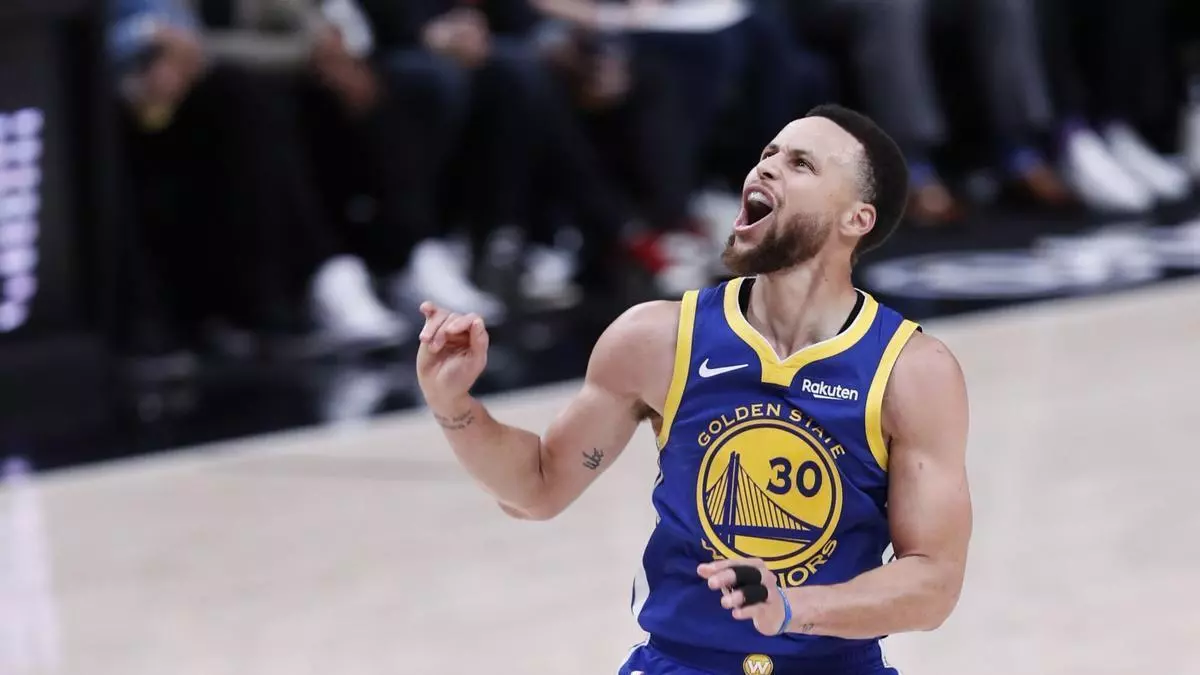 Contratazo para Curry