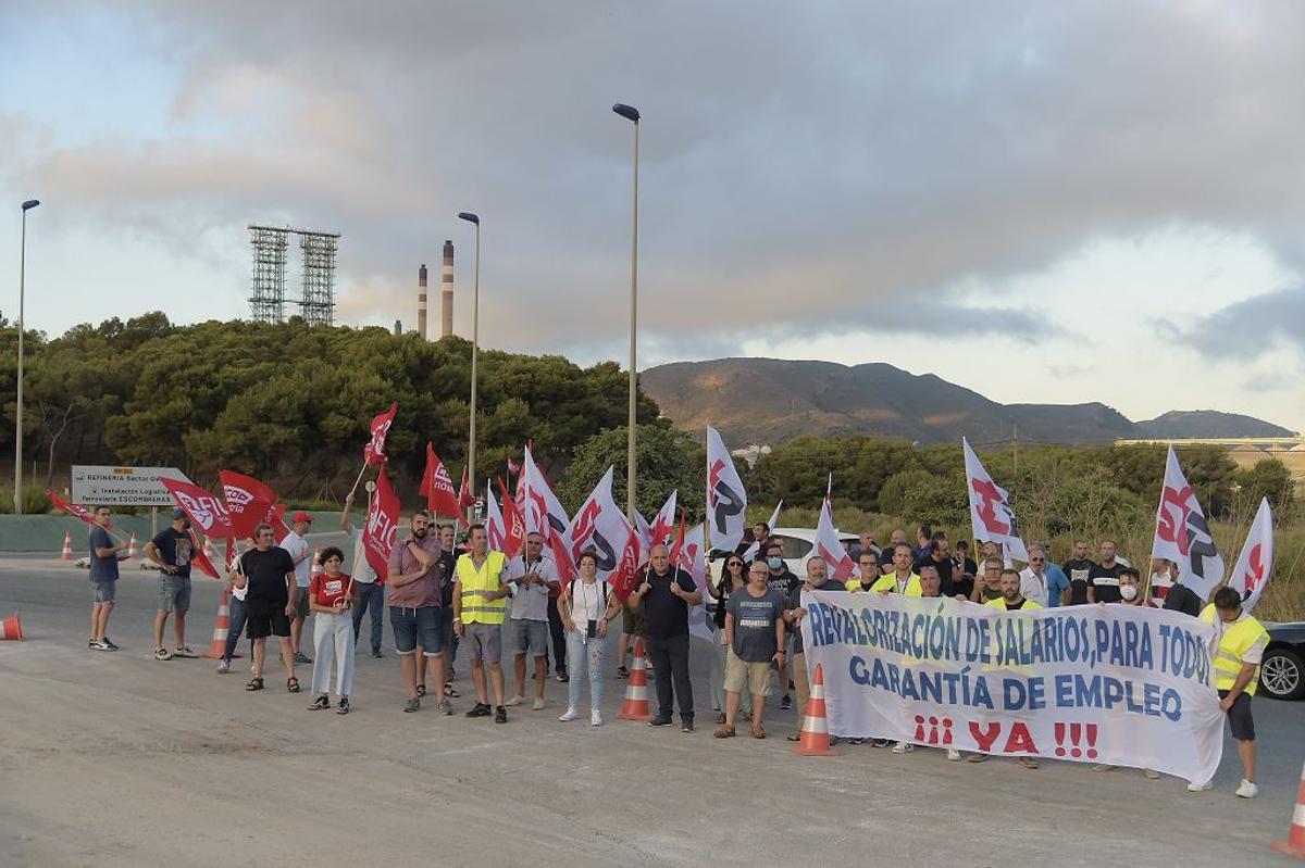 Huelga de los trabajadores de Repsol en Cartagena