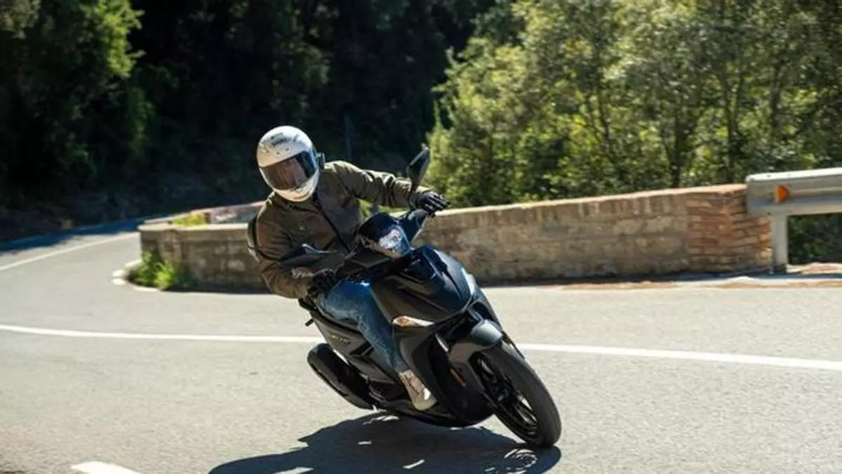 Los 8 errores en moto que pueden acabar en accidente incluso a baja velocidad