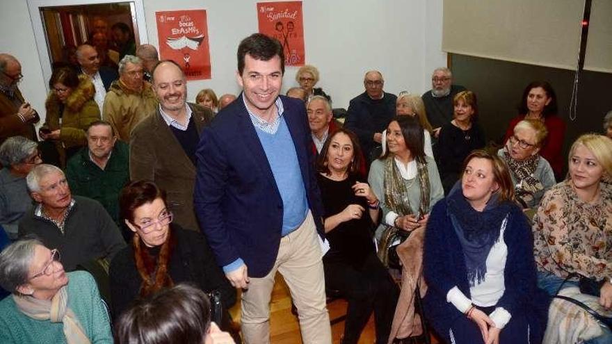 Gonzalo Caballero y David Regades en la sede del PSOE. // G.S.