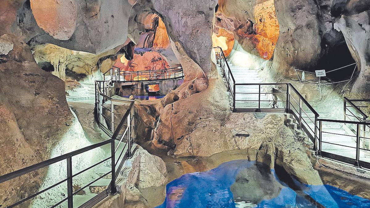 Sala de los Lagos, una de las más icónicas de la gruta.