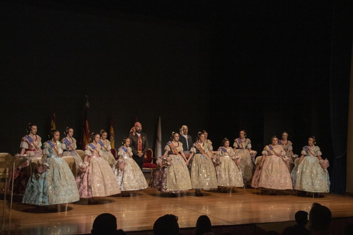 Despedida de las Falleras Mayores de la FJFS y su Corte de Honor 2026