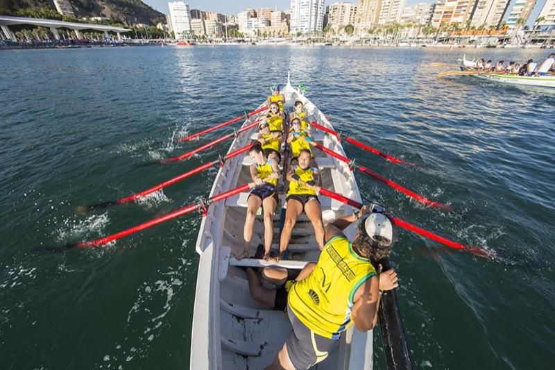 Regata de Jábegas en el Muelle Uno