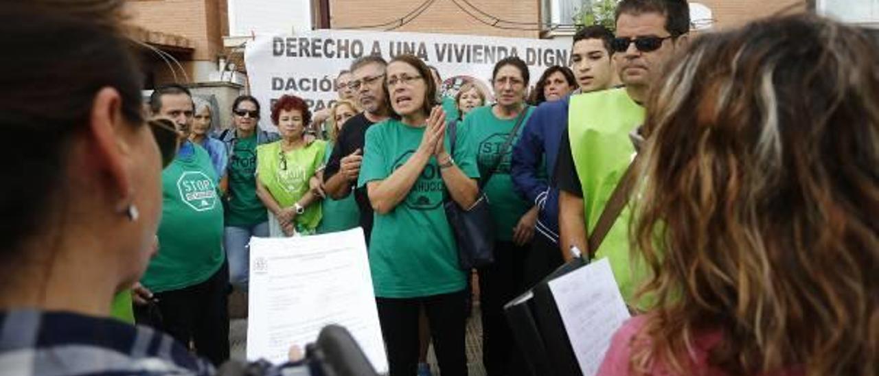 Castelló estudia pedir a la Iglesia la cesión de pisos para desahuciados