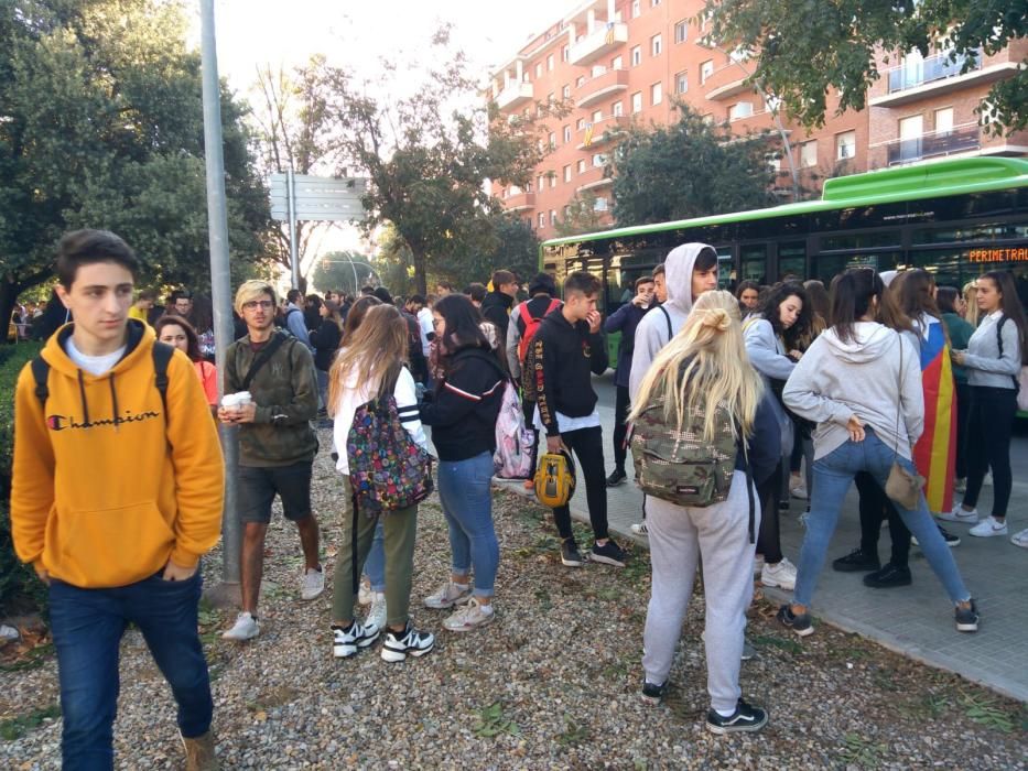 Primer dia de la vaga d'estudiants a Manresa