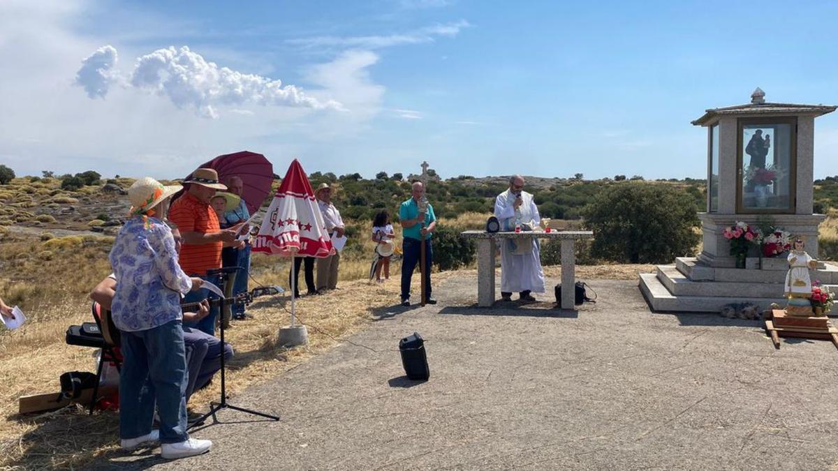 Carbajosa celebra en el campo el día de san Antonio | CEDIDAS