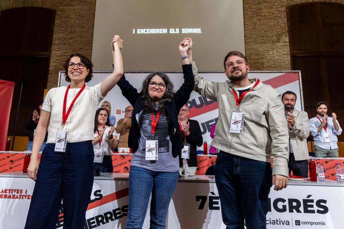 Oltra arropada tras su intervención y anuncio de que lucahrá por la alcaldía de València