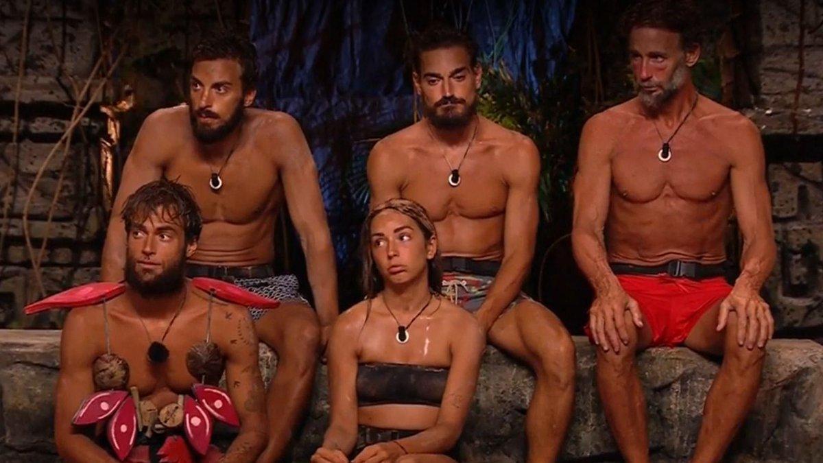 Los semifinalistas de 'Supervivientes 2025' en la palapa