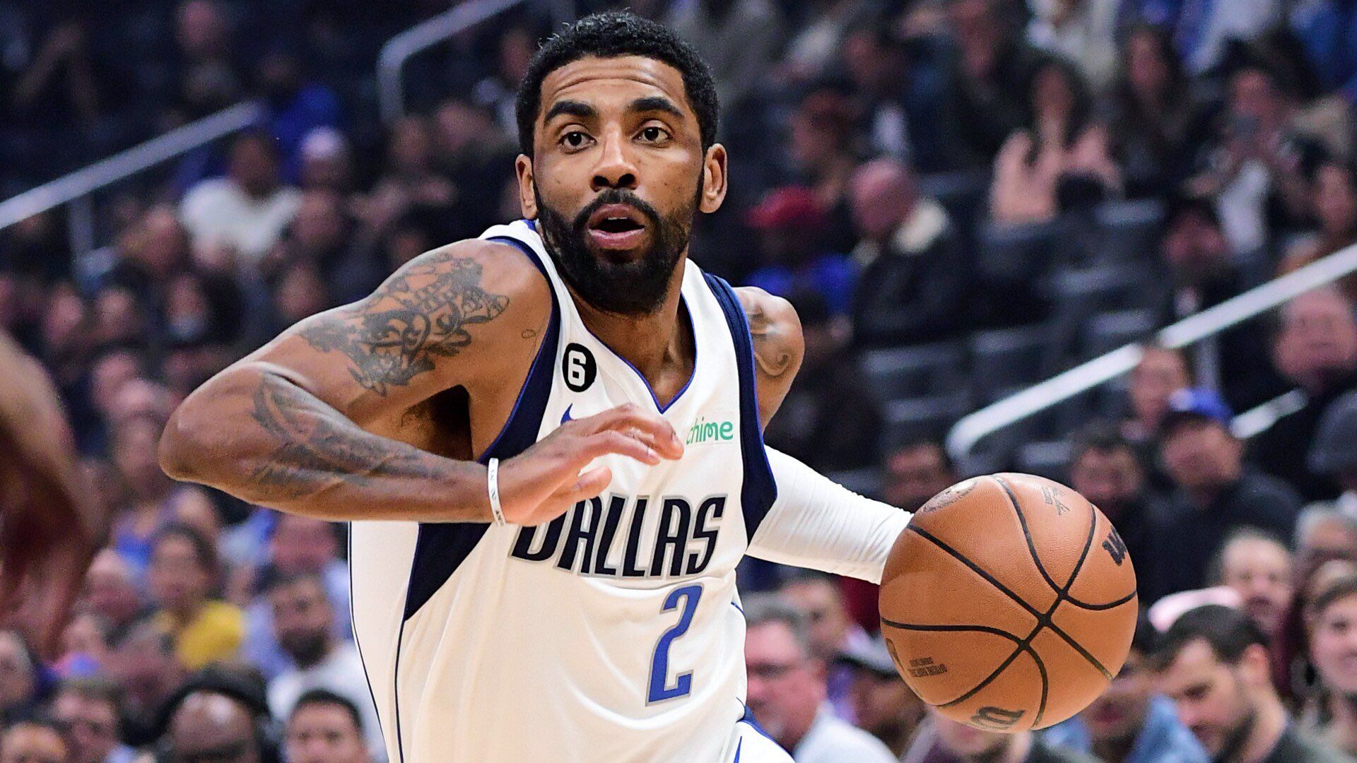 Kyrie Irving, en su estreno con Dallas.