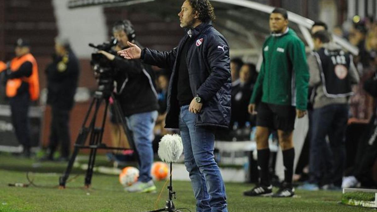 Milito, entrenador del Independiente argentino, alaba al FC Barcelona