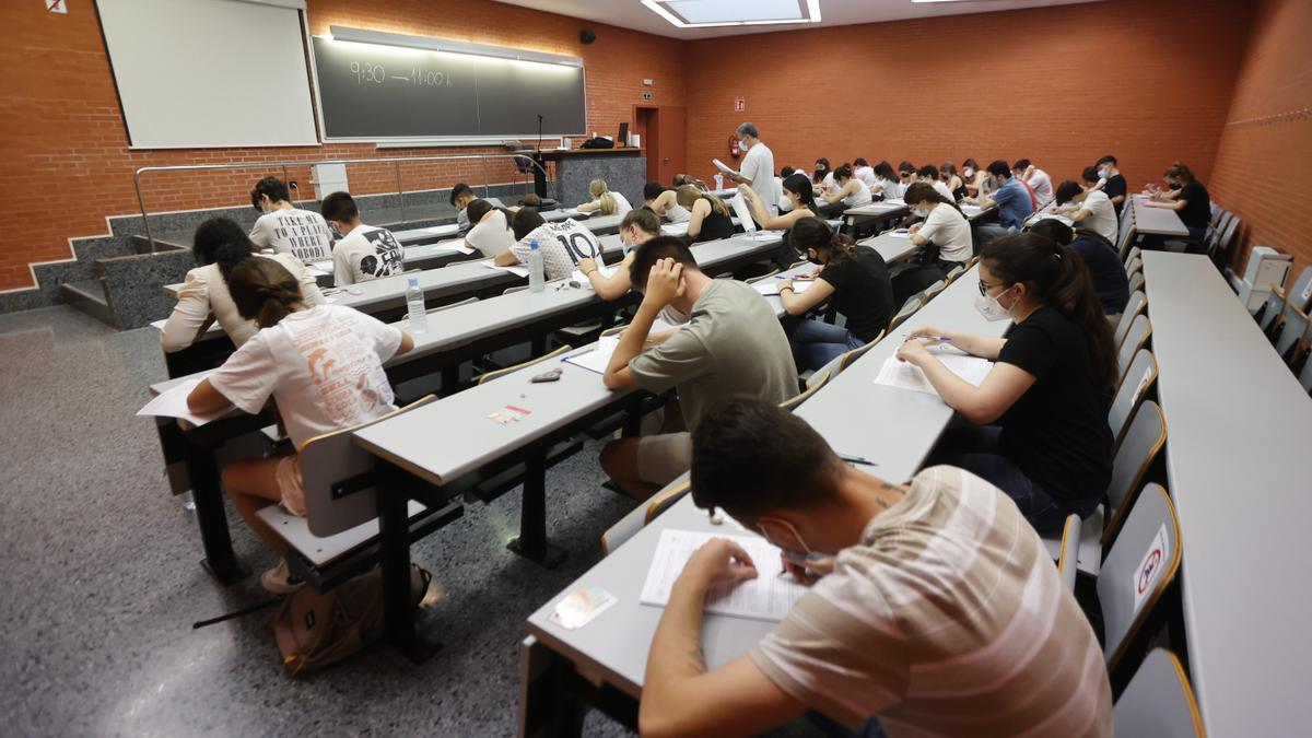 Pruebas de acceso a la universidad, en junio.