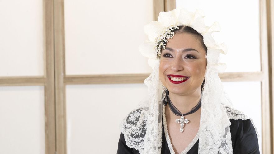 Laura Sarabia Pastor, candidata de la Hoguera Princesa Mercedes